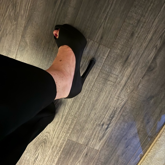 YSL black silk pumps - Picture 6 of 10